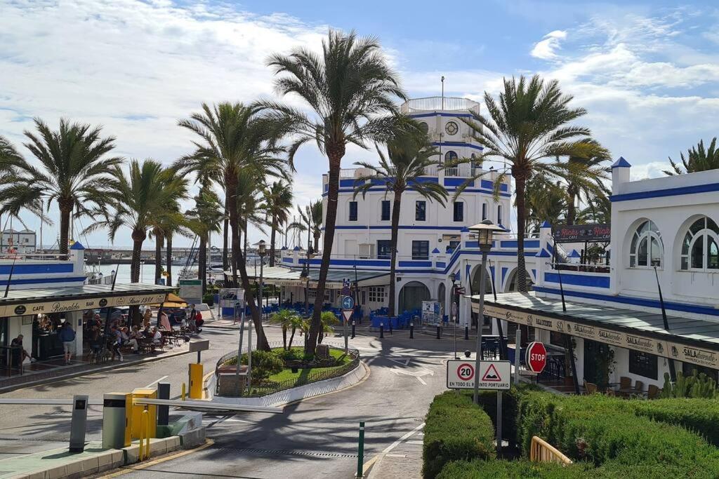 Estepona Port Beachside Apartment - Marina Bay Exterior photo